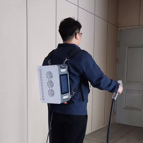 Novo design mochila máquina de limpeza a laser de pulso 50W 100W graffiti Broray limpador de ferrugem a laser
